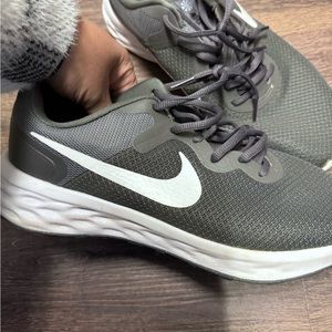Men’s Nike sneakers
